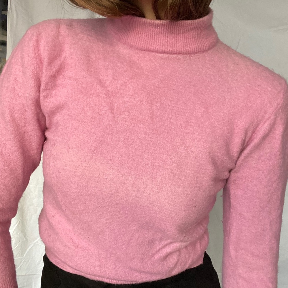 Bubblegum pink sweater extra small vintage